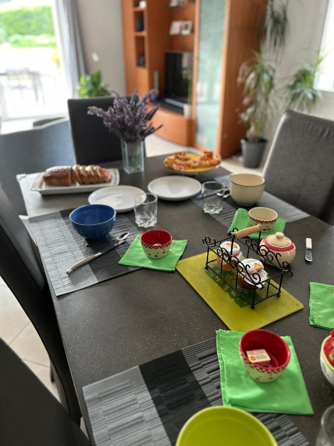 Maison Karmanor Monthoiron Dış mekan fotoğraf